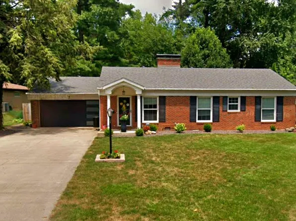 2073 Greenbriar Rd, Leland Grove, IL 62704