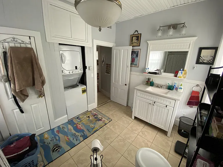 10 Pequot St #2 — Photo 10