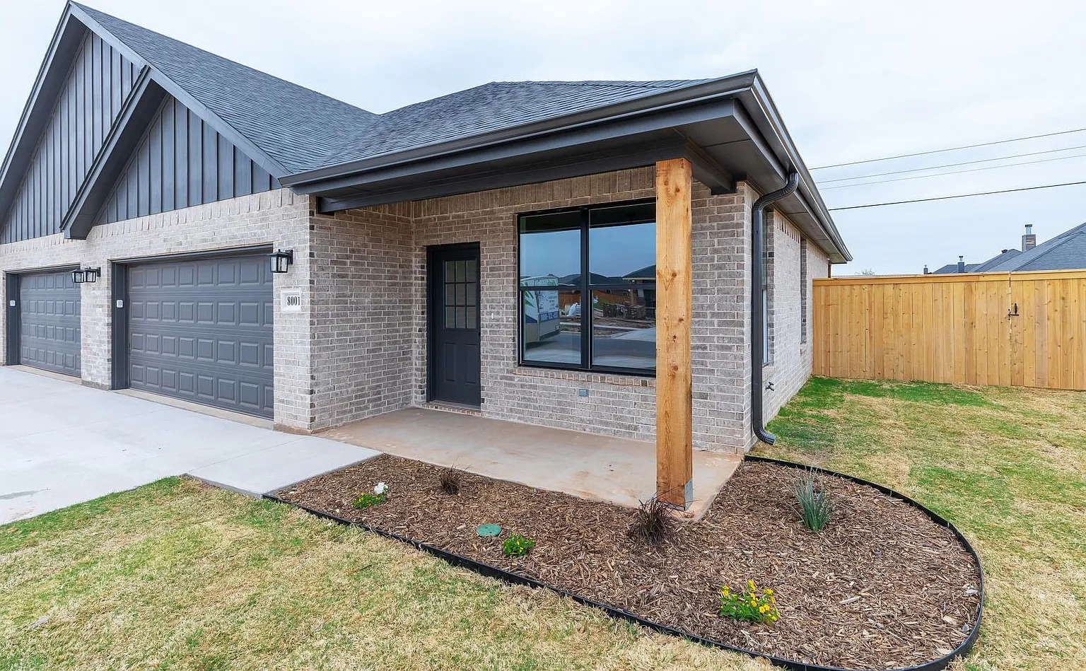 New Construction! 3 Bedroom, 2 Bath, 2 Car Garage — Photo 2