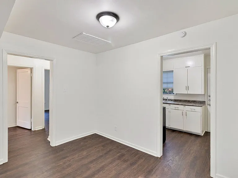 8726 Eldon Dr — Photo 5