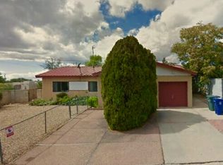 990 Camino Consuelo, Santa Fe, NM 87507
