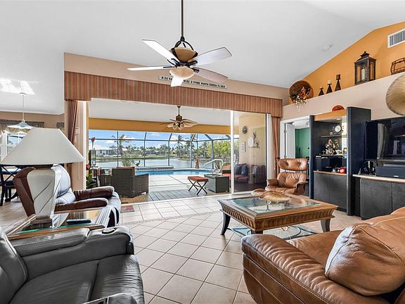 5th image of 24069 Cedar Rapids Rd