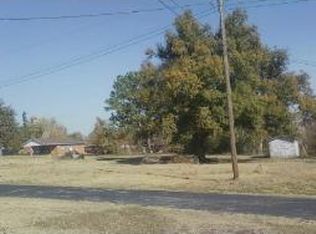 521 W 7th St, Rector, AR 72461