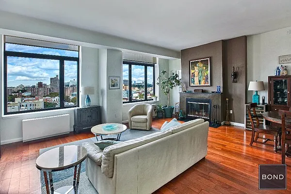 Sold by Bond New York | media 2