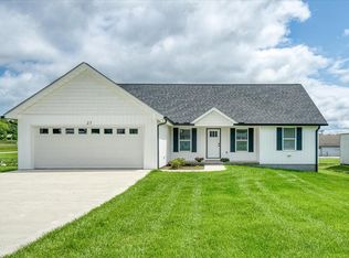 27 Jesse Loop, Crossville, TN 38555