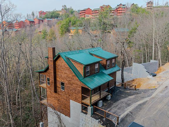 2nd image of 3552 Smoky Ridge Way