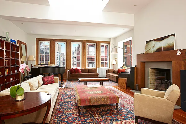 Rented by Coleman Real Estate Group | media 16