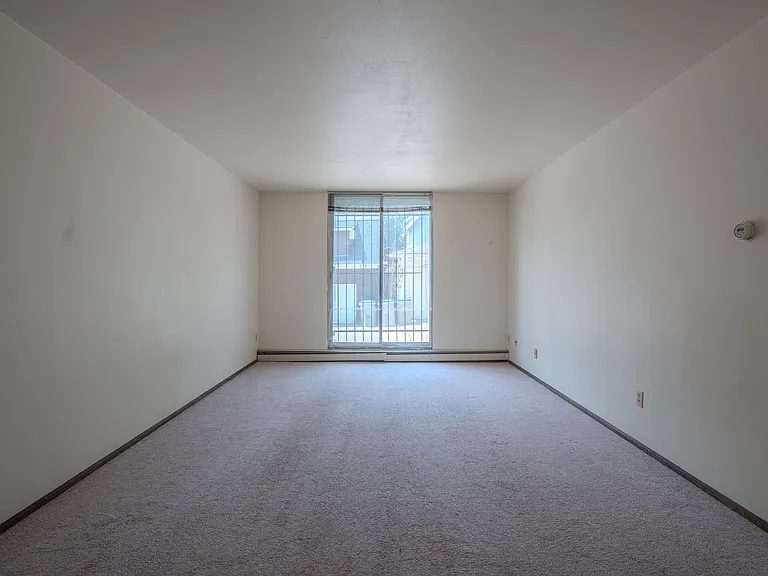 3055 N Oakland Ave — Photo 14