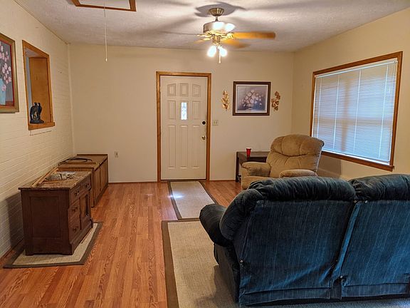 2nd image of 475 Sequoyah Dr