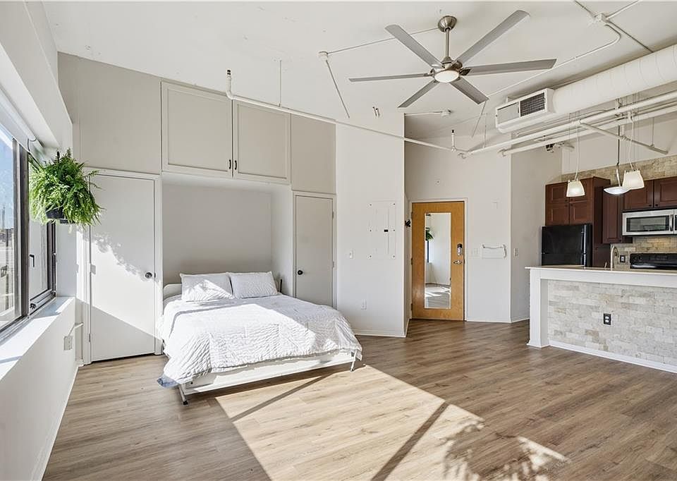 1st image of 120 Ralph McGill Blvd NE APT 903