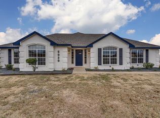 5030 April Ln, Waxahachie, TX 75165