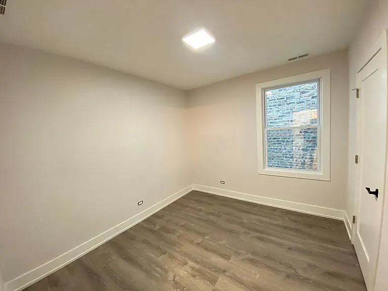 2725 N Drake Ave #1 — Photo 8