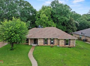 3306 Stonehaven Ct, Kilgore, TX 75662