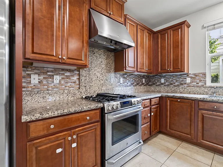 2823 Alliston Loop — Photo 9