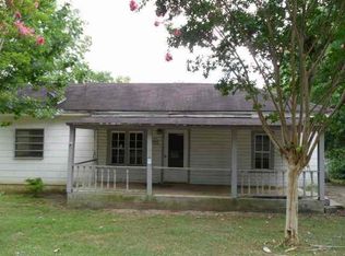 34 Nern St, Clayton, AL 36016