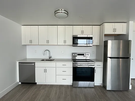 Rented by Olympic CIty Real Estate | media 15