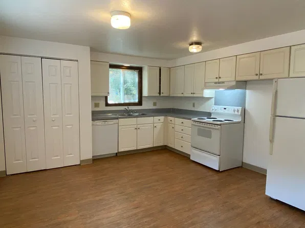 2469 Miami Ln, Eugene, OR 97403