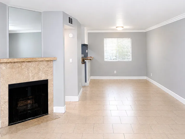 7035 Woodley Ave #130 — Photo 2