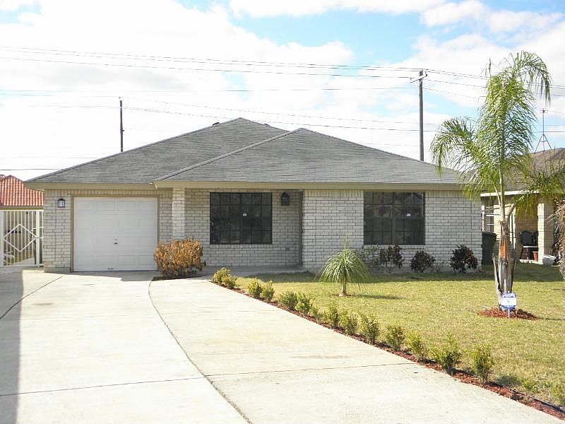 2nd image of 921 Sasha Cir