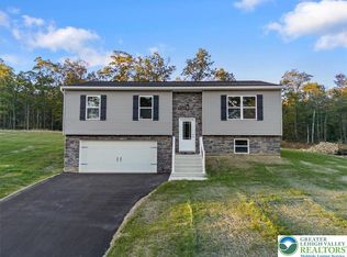 431 Cedar Dr, Drums, PA 18222