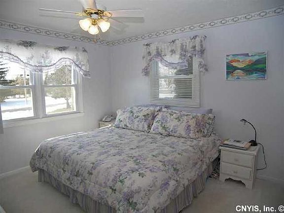 3rd image of 7624 Merritt Dr