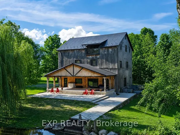 33 Andrew St, South Bruce, ON N0G 2S0