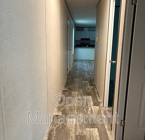 1400 Cleveland Rd #11 — Photo 11
