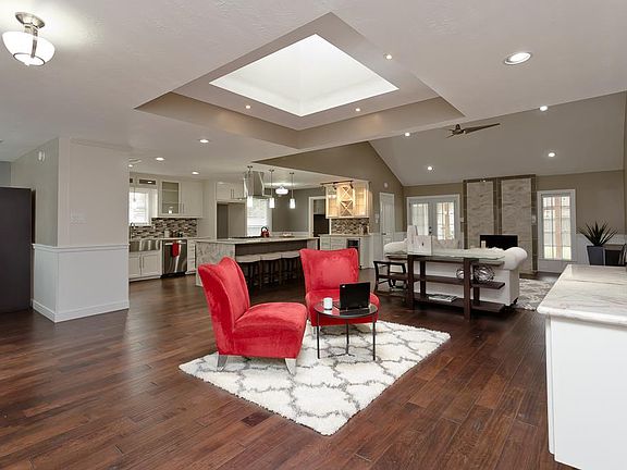 3rd image of 11326 Briar Rose Dr