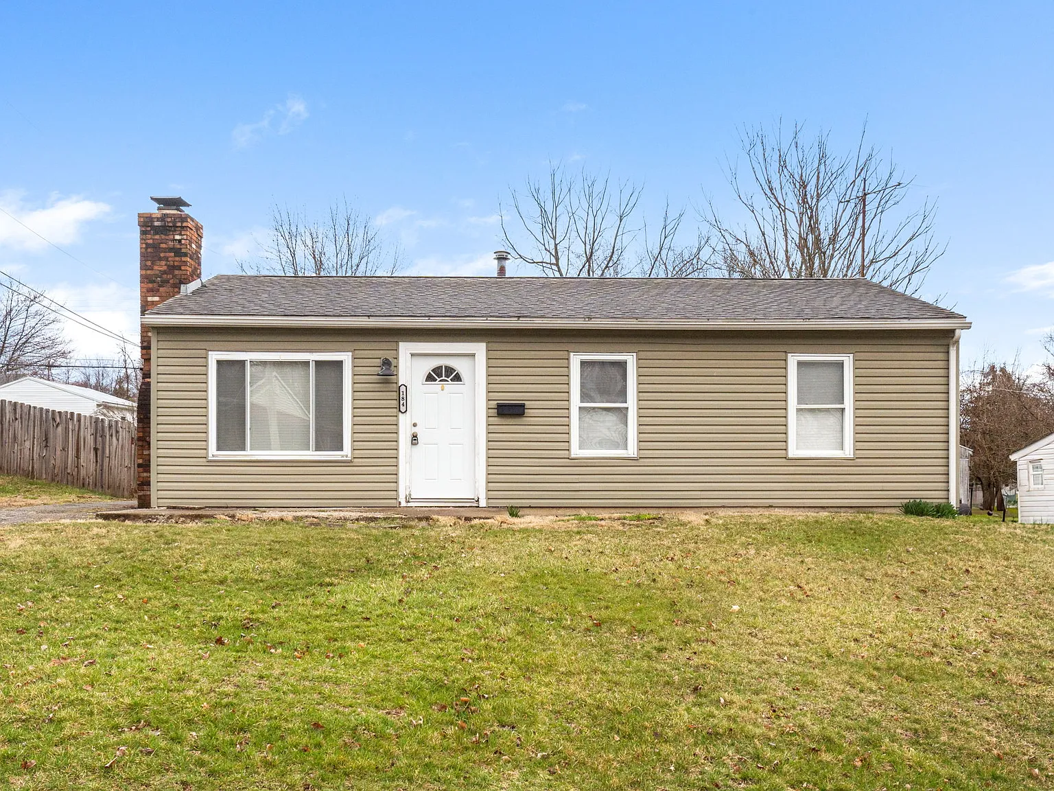 3 bed, 925 sqft, $1,750 — Photo 1