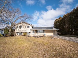630 Aurora Dr, Youngstown, OH