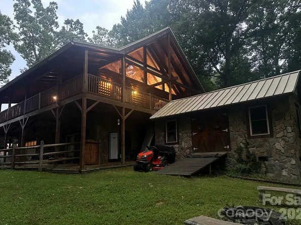 25 Theresa Terrace Dr, Nebo, NC 28761