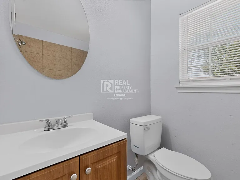 4525 Hunter St — Photo 29