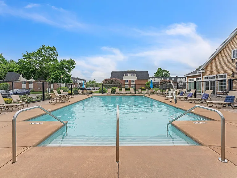 Park Village West — Photo 11