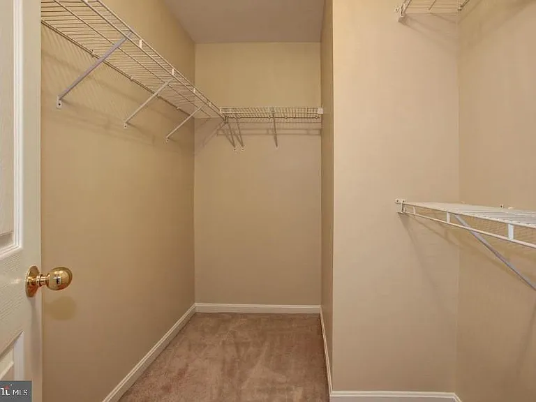 9611 Normanton Way — Photo 13