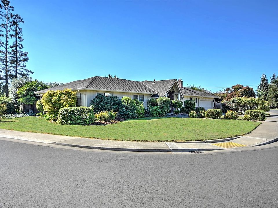 1st image of 2874 Calariva Dr