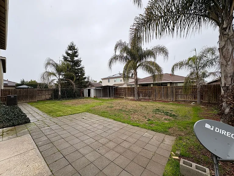 3116 W Buena Vista Ave — Photo 12