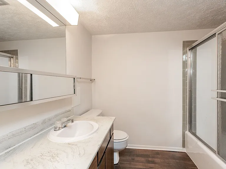 New Towne West Apartments — Photo 8