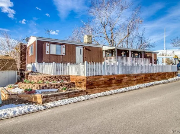2800 Blue Jay Street, Denver, CO 80260