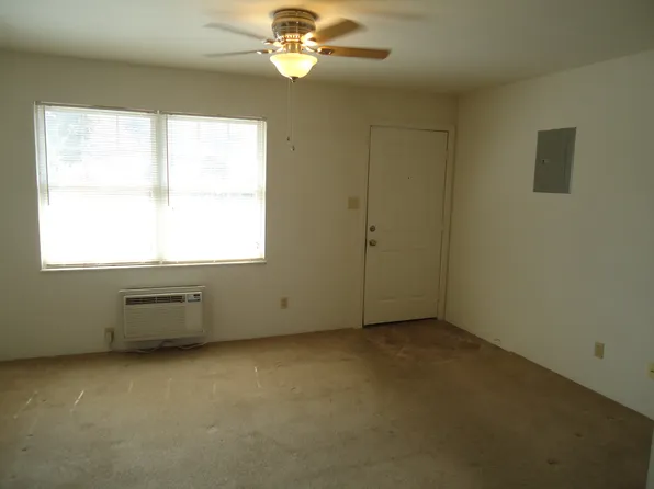 1220 Saline Rd APT 5, Fenton, MO 63026