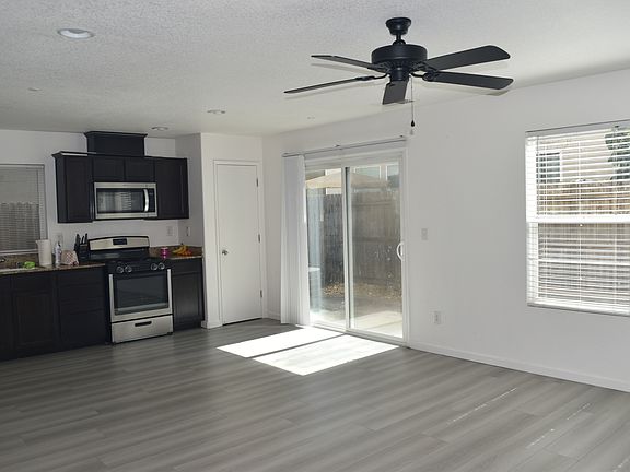 3rd image of 8922 Great Rock Cir