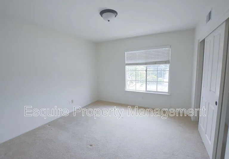 2340 Fairway Ct — Photo 10