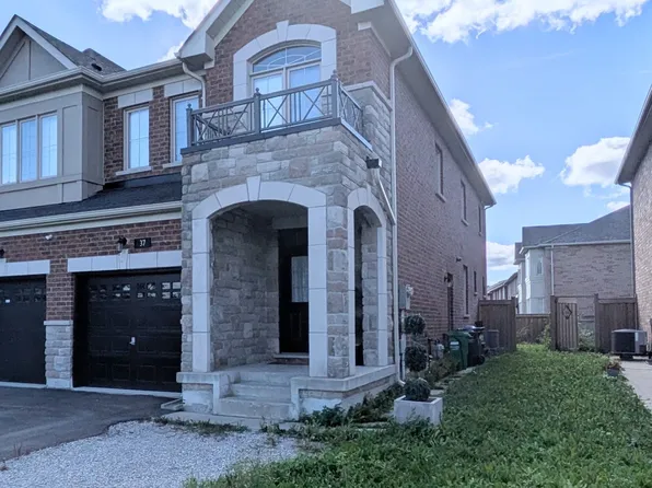 37 Biddens Sq, Brampton, ON L6P 3R1