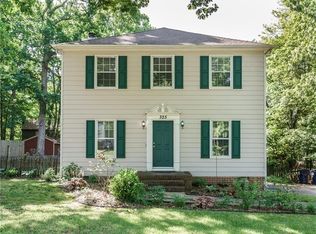 325 Wadsworth Dr, North Chesterfield, VA 23236