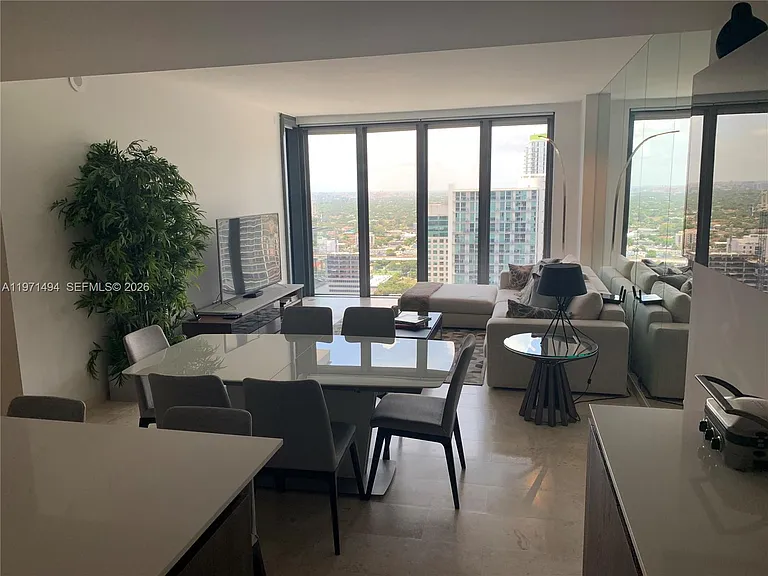 68 SE 6th St #3010 — Photo 26