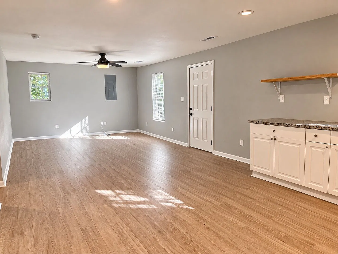 3 bed, 1.5 bath, 1222 sqft, $1,495 — Photo 4