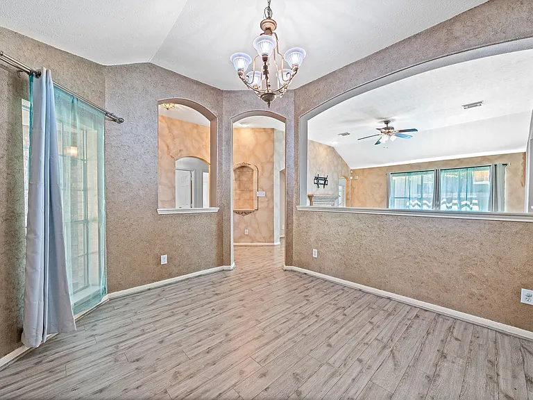 12918 Stratford Mill Ln — Photo 6