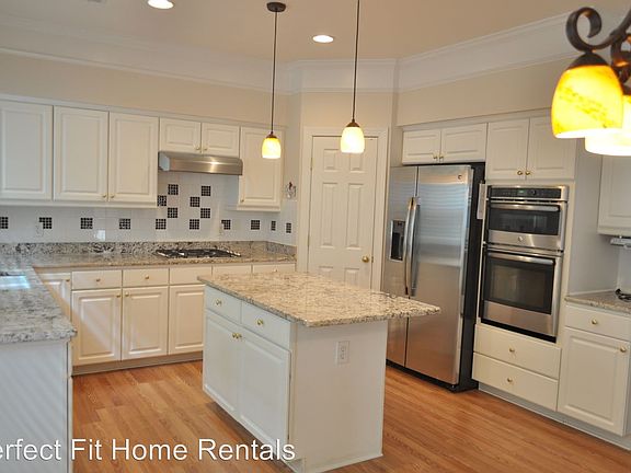 4th image of 1151 Drewsbury Ct SE