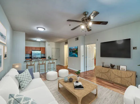 1060 S 3rd St APT 181, San Jose, CA 95112