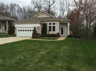 3023 S Wooddale Dr, Jackson, MI 49203