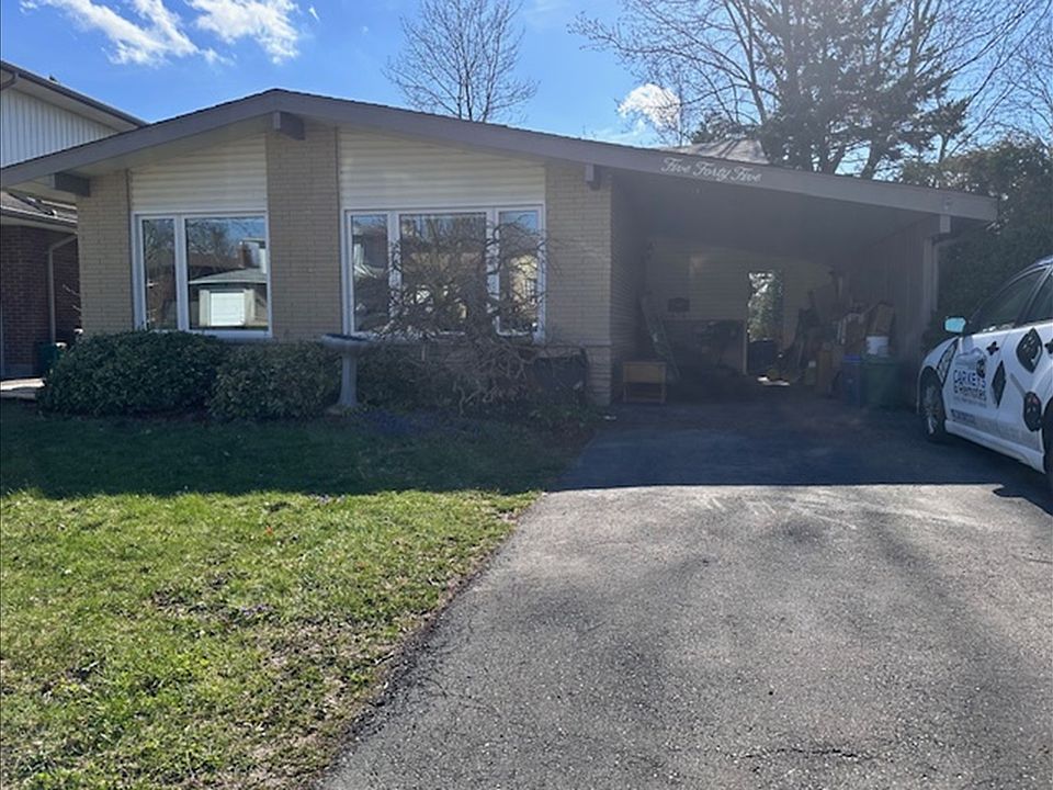 1st image of 545 Havelock Dr #1